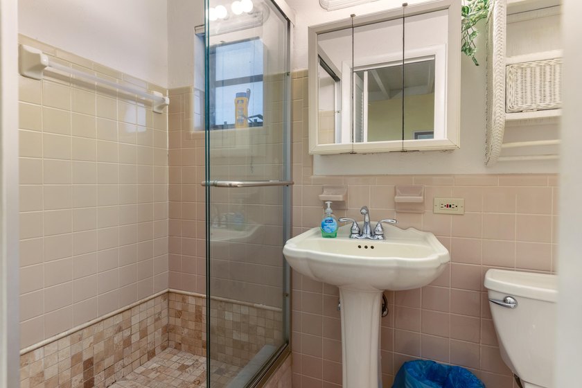TURNKEY CANAL-FRONT RETREAT IN KEY COLONY BEACH! Welcome to your - photo 45