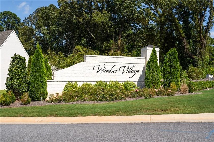 Experience the epitome of luxurious, age-targeted living at - photo 18