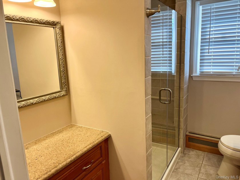 Beautifully updated expanded Cape situated on a quiet dead end - photo 25