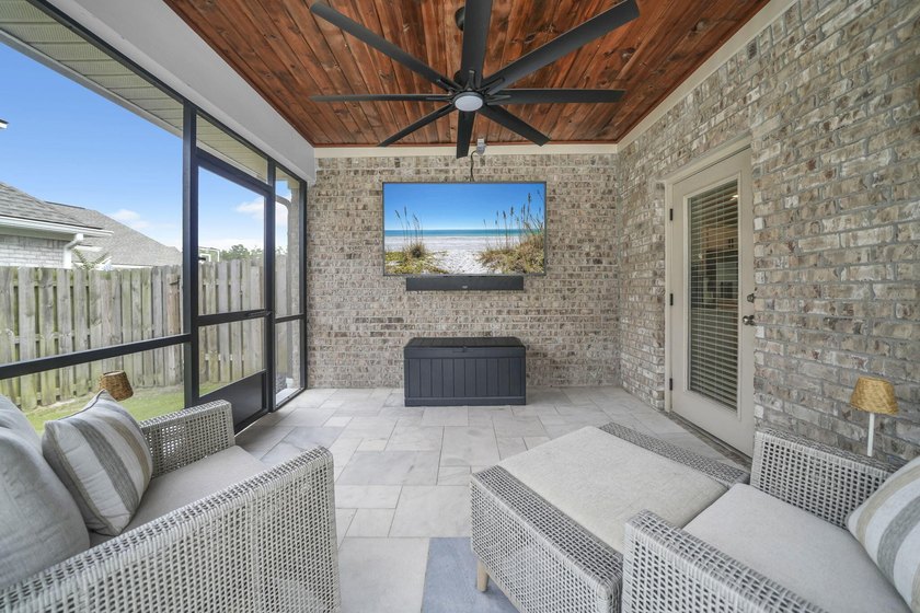 If living like you're on a permanent vacation sounds appealing - photo 6