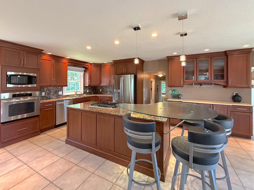Enjoy lakeside living on the beautiful shores of Lake Sylvia - photo 5