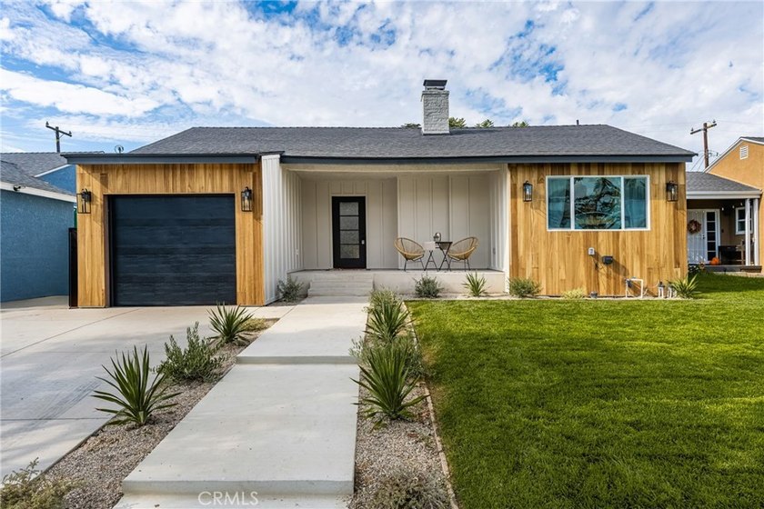 Welcome to 3635 Conquista. This home has been remodeled with - photo 4