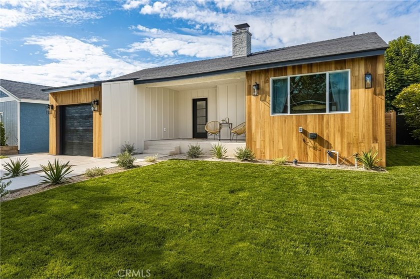 Welcome to 3635 Conquista. This home has been remodeled with - photo 7