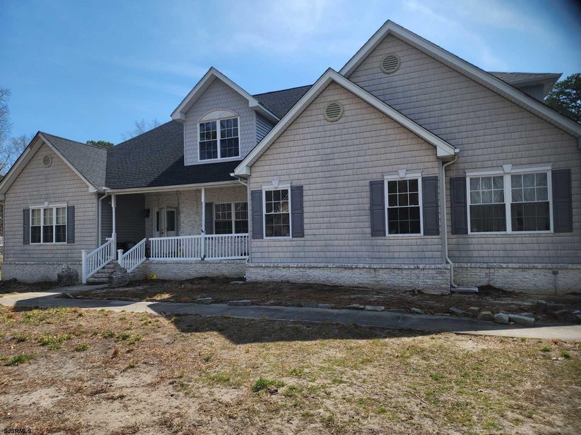 Welcome to this stunning custom-built home nestled on a private - photo 2