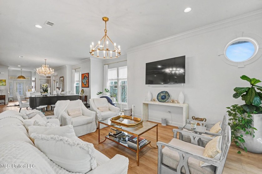Welcome to this meticulously reimagined waterfront retreat in - photo 11