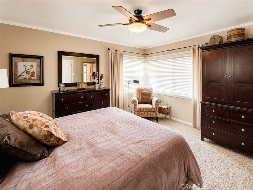 Welcome to 3904 California Ave, a beautifully maintained - photo 14