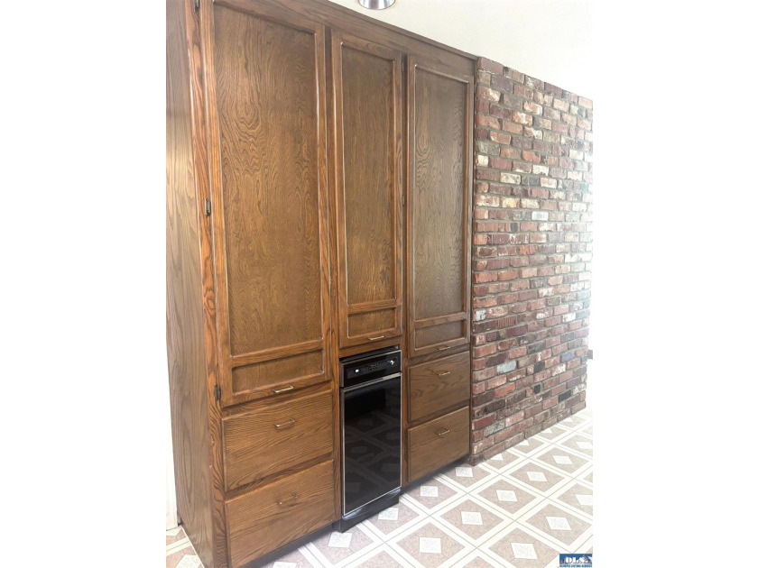 Beautiful 2 bedroom, 3 bath home on one level. This is a - photo 18