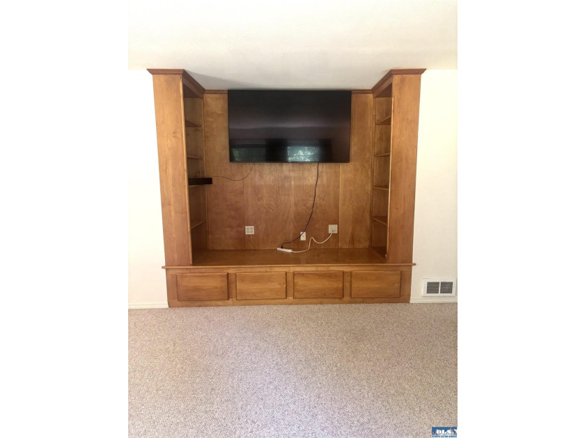 Beautiful 2 bedroom, 3 bath home on one level. This is a - photo 23