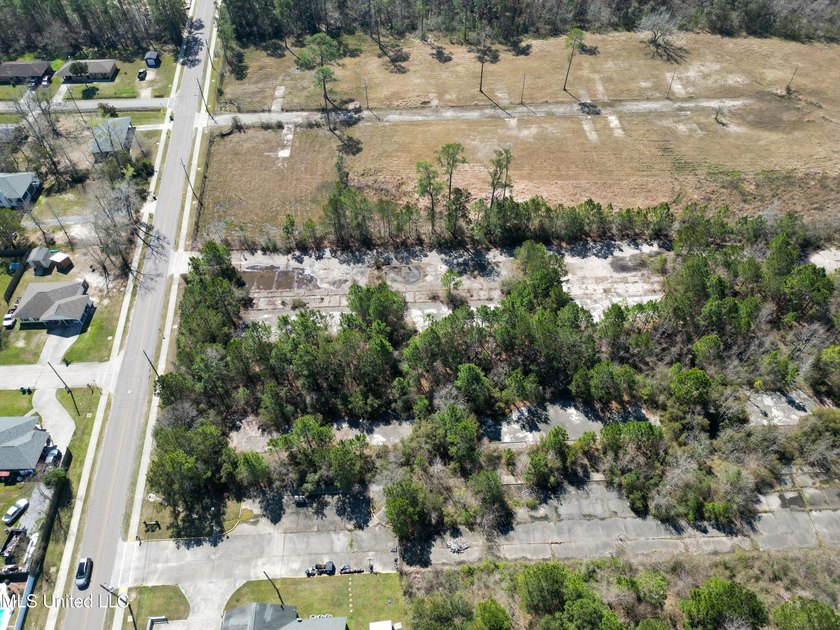 Prime Land for Sale in the Heart of Waveland! Location: 1705 - photo 7