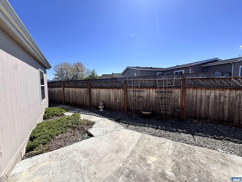 Welcome to easy, one-level living in the heart of Sequim! This - photo 23