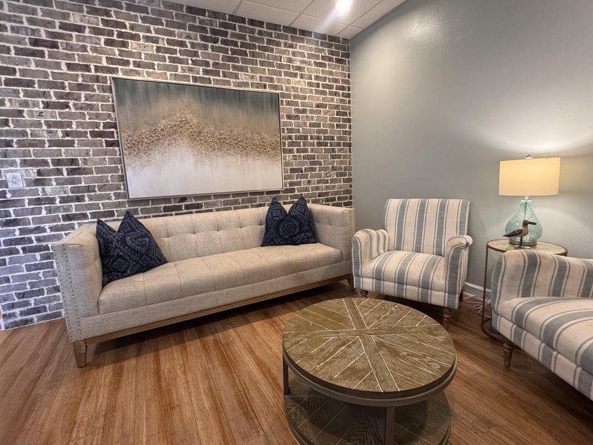 Own your office instead of leasing! Suite E at Diamond Lakes - photo 6