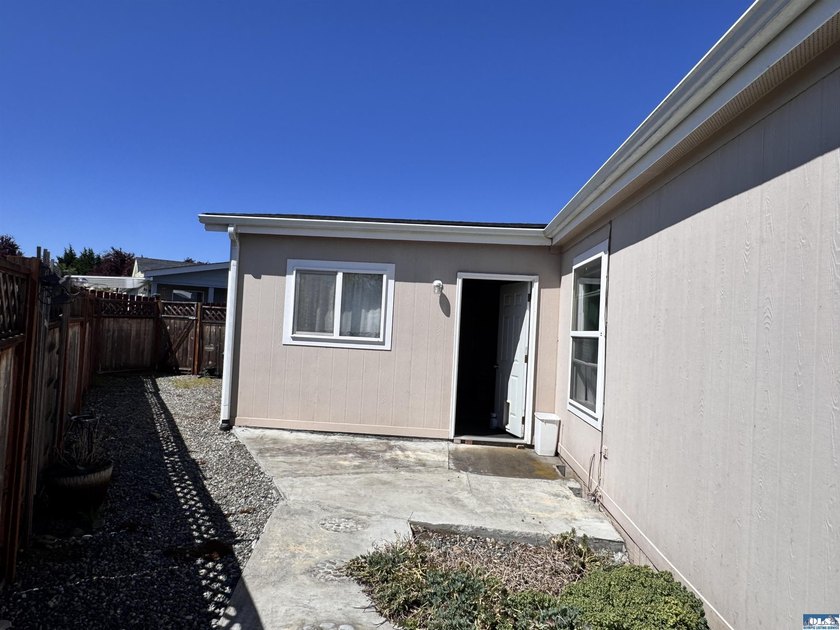 Welcome to easy, one-level living in the heart of Sequim! This - photo 28