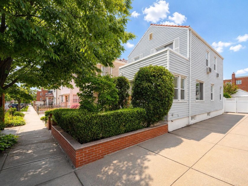 This detached single-family residence occupies a quiet - photo 2