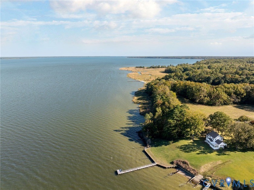 This period Tidewater Farmhouse, which has seen numerous - photo 12