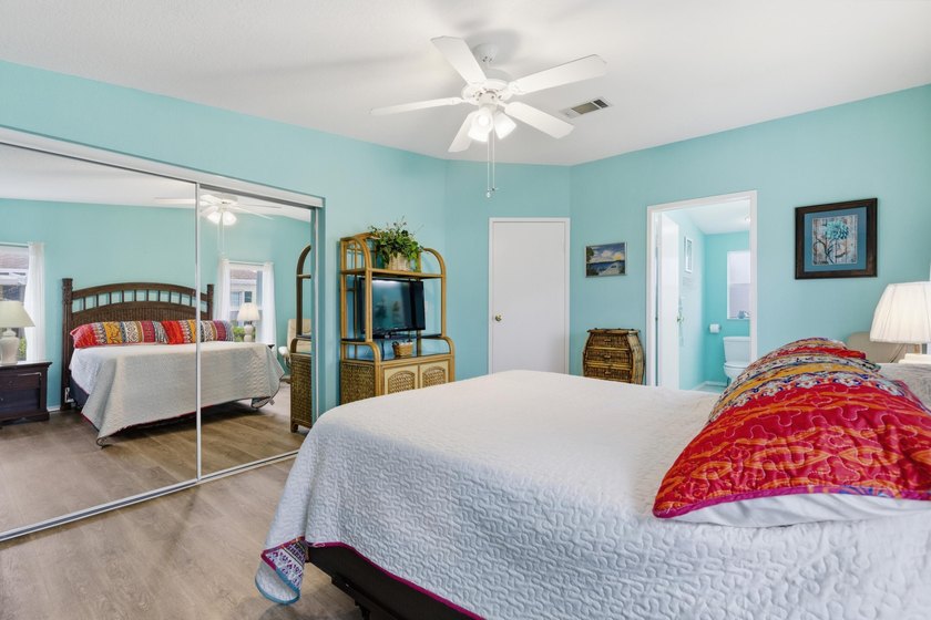 PRICED TO SELL!! MOTIVATED SELLER!! 2 bedroom, 2 bath home - photo 19