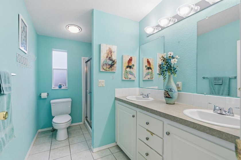 PRICED TO SELL!! MOTIVATED SELLER!! 2 bedroom, 2 bath home - photo 20