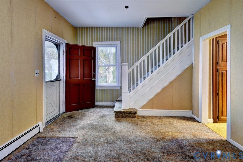 This period Tidewater Farmhouse, which has seen numerous - photo 26