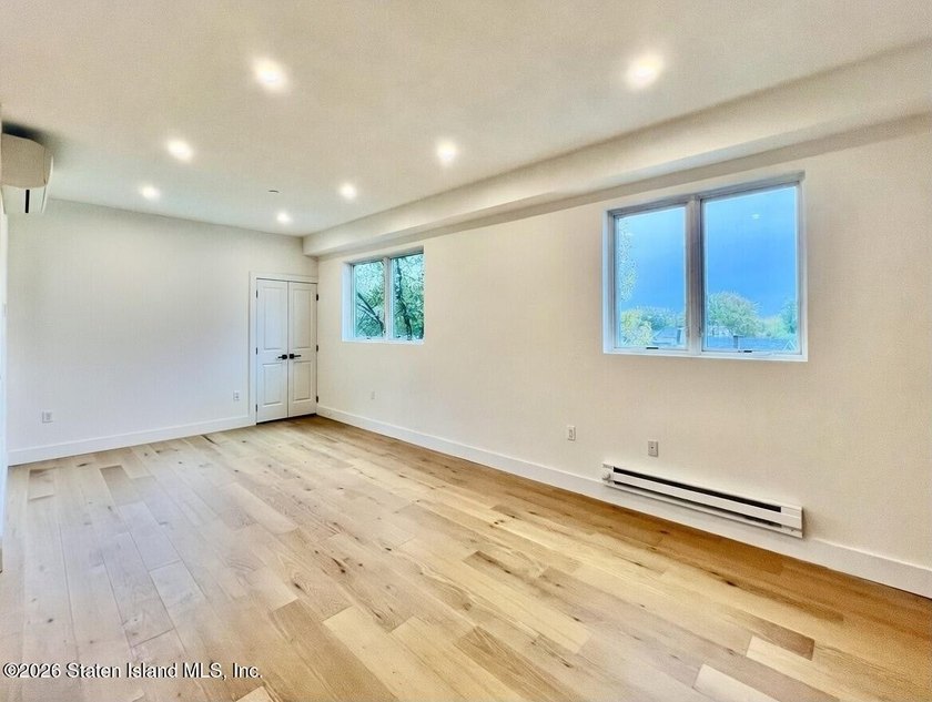 Experience modern living in this beautiful new construction - photo 8