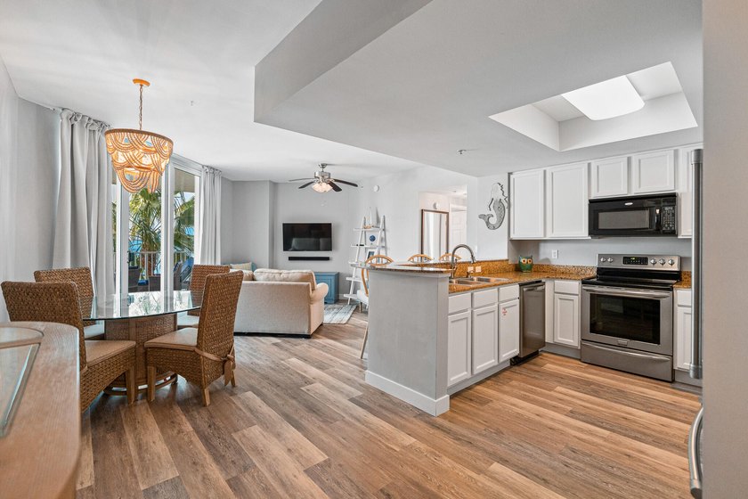 The Palms of Destin delivers the ultimate blend of comfort - photo 2