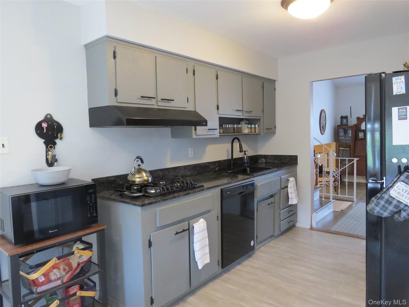 Your Next Chapter Starts Here... Welcome to this 3 bedroom, 1.5 - photo 12