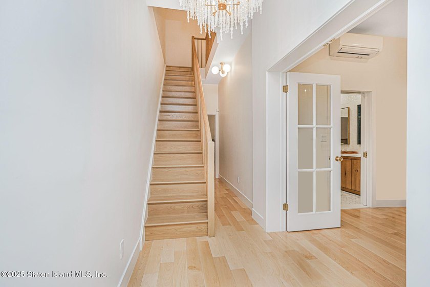Welcome to 645 Carroll Street! This stunning and impeccably - photo 6