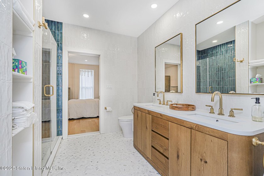 Welcome to 645 Carroll Street! This stunning and impeccably - photo 9