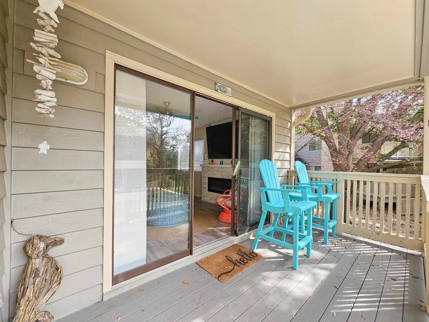 DON'T MISS OUT ON THIS OPPORTUNITY of a ground floor villa with - photo 8