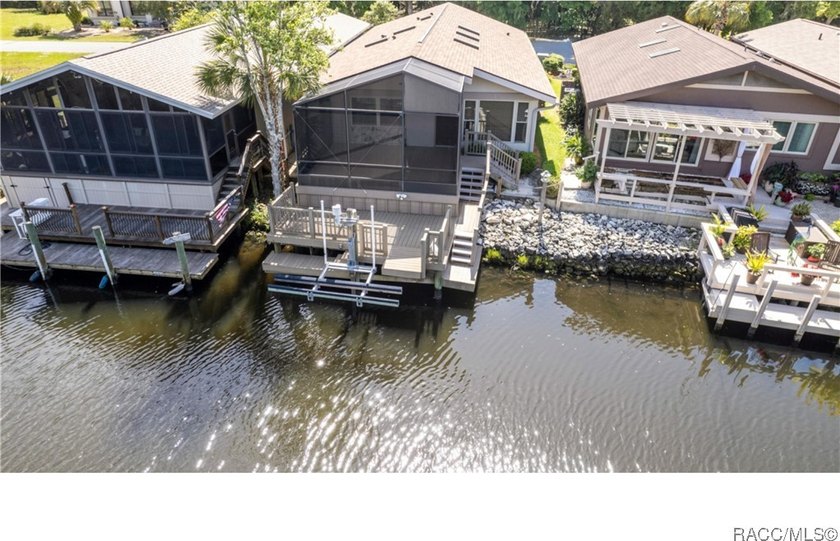 Park your BOAT at your back door. Move-in ready waterfront home - photo 33