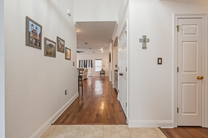 Welcome to 1601 Mallorca Cove, a beautifully maintained - photo 6
