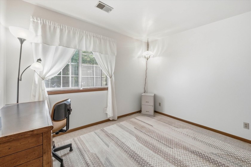 Why rent when you can own? Discover the perfect blend of comfort - photo 17