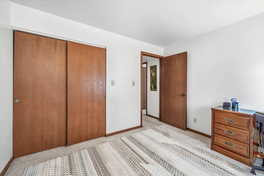 Why rent when you can own? Discover the perfect blend of comfort - photo 18