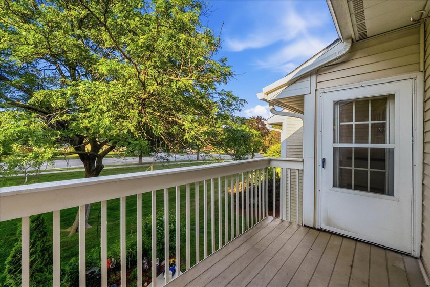 Why rent when you can own? Discover the perfect blend of comfort - photo 19