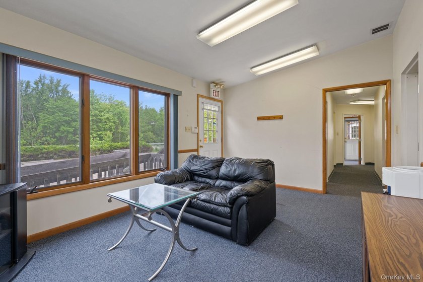 PRIME COMMERCIAL INVESTMENT: DUAL-BUILDING. Seize an - photo 28