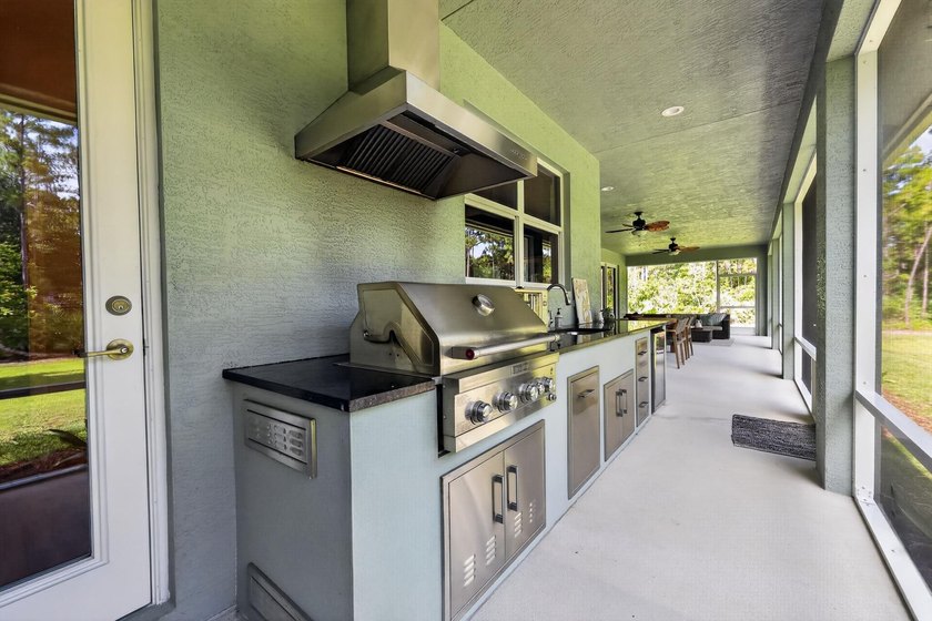 2021-built luxury CBS estate on 2.5 fully fenced acres in - photo 29