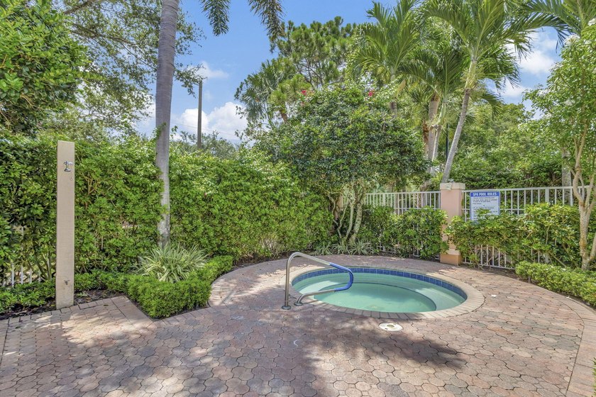 Live in the heart of Abacoa in this beautifully updated - photo 33