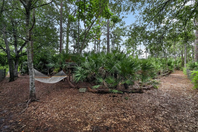 2021-built luxury CBS estate on 2.5 fully fenced acres in - photo 35