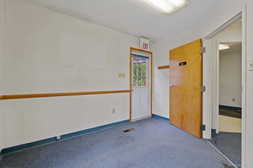 PRIME COMMERCIAL INVESTMENT: DUAL-BUILDING. Seize an - photo 42