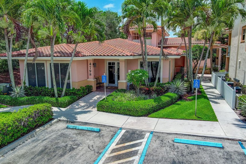 Live in the heart of Abacoa in this beautifully updated - photo 47