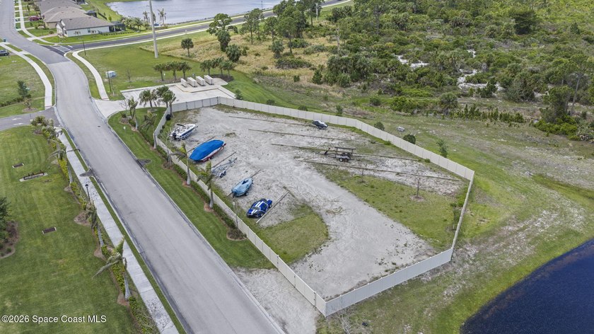 SELLER IS OFFERING $5,000 TOWARDS BUYERS CLOSING COSTS AND - photo 44