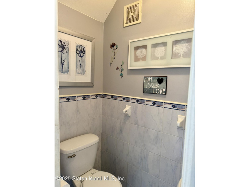 House being sold 'as is'. Current monthly rent: 3,460. Both - photo 5