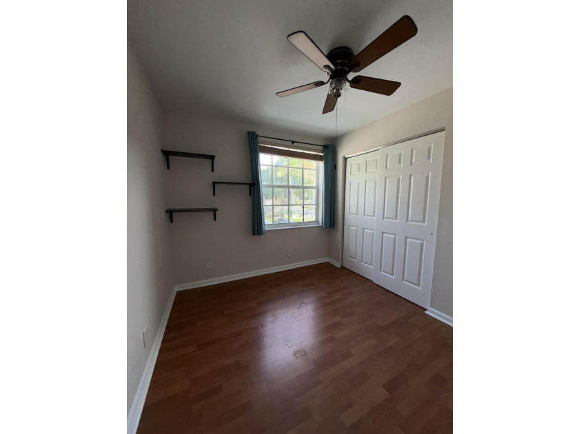 Beautifully updated corner-unit townhome in the desirable Summit - photo 13