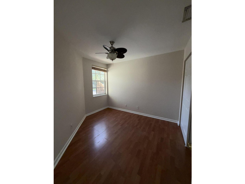 Beautifully updated corner-unit townhome in the desirable Summit - photo 16