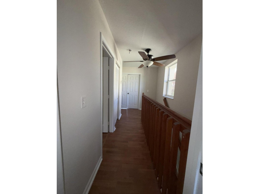 Beautifully updated corner-unit townhome in the desirable Summit - photo 17