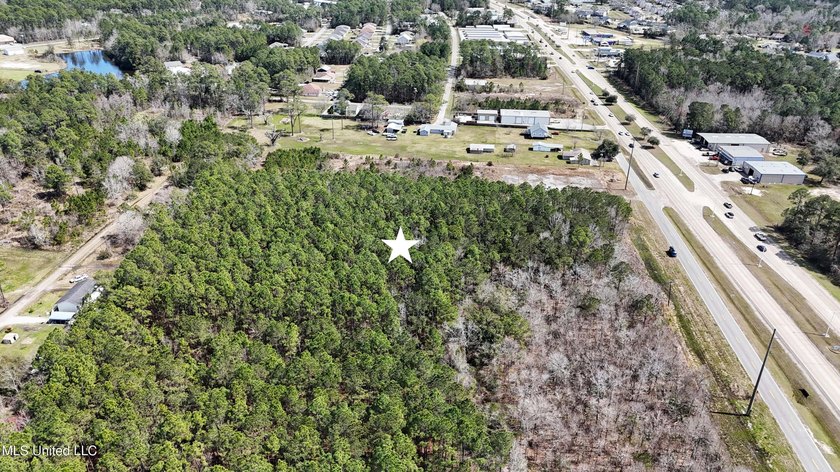 Seize this exceptional opportunity to own 4.5 acres of prime - photo 3