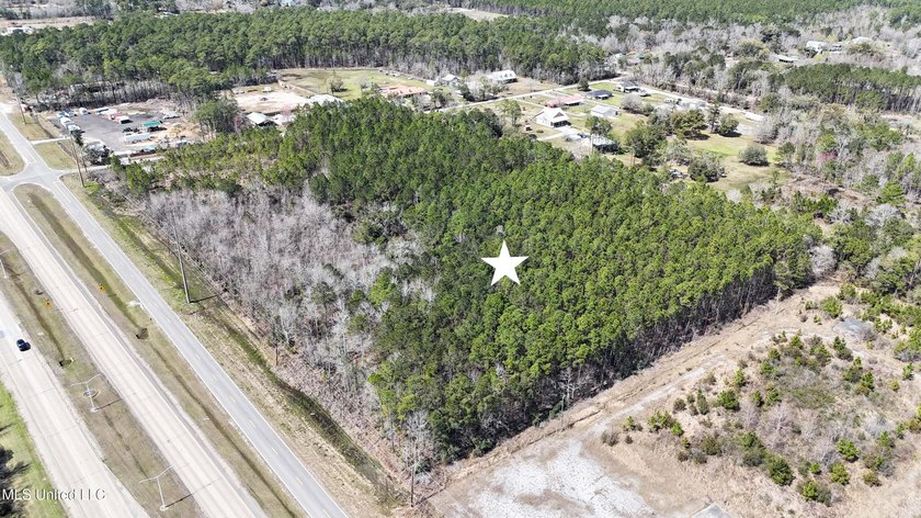 Seize this exceptional opportunity to own 4.5 acres of prime - photo 8