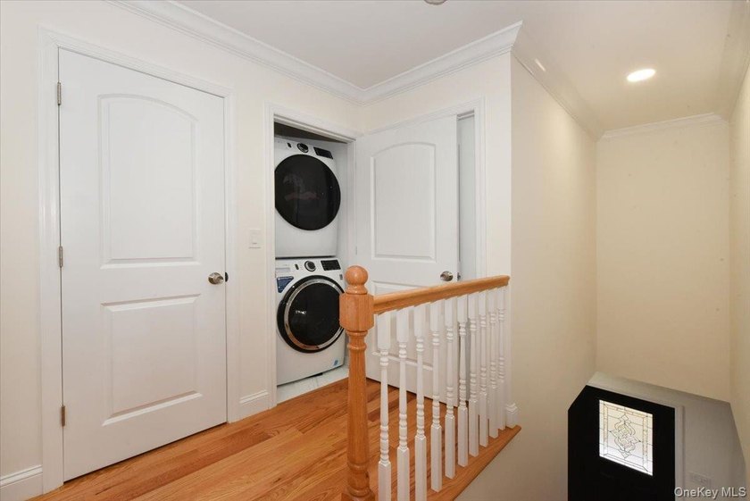 Introducing a meticulously renovated and fully remodeled luxury - photo 31