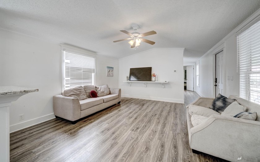 Looking for a primary residence, vacation getaway, or investment - photo 4
