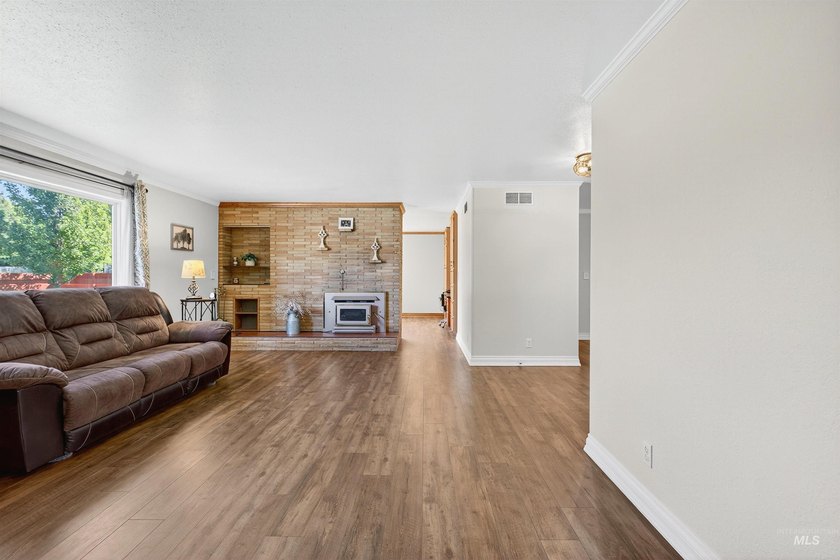 IMPROVED PRICE! This property has it all! Sitting on just under - photo 15