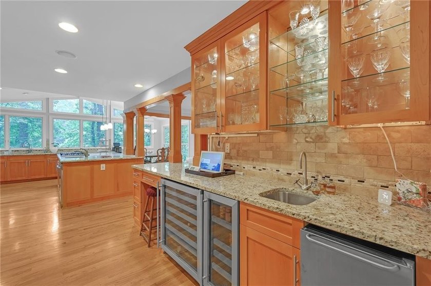Lake lot. Cul-de-sac. Privacy. Chimney Lakes. One of the larger - photo 9