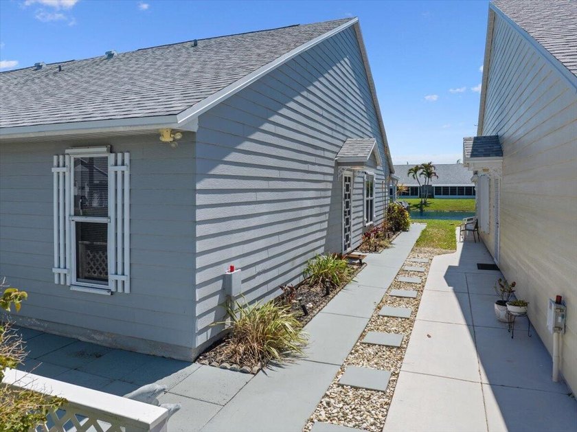 Beautiful 2 bedroom, 2 bathroom home featuring a brand new 2026 - photo 5